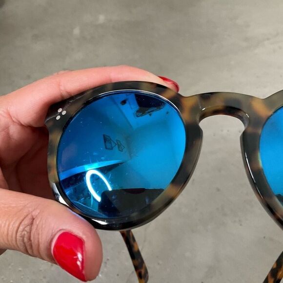 Illesteva Leonard II Sunglasses - Picture 4 of 6